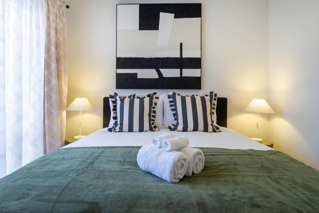 The Game Day Lounge, Walk to One NZ Stadium - Resim 36