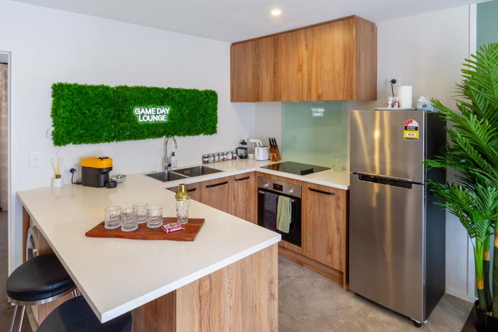 The Game Day Lounge, Walk to One NZ Stadium - Resim 40