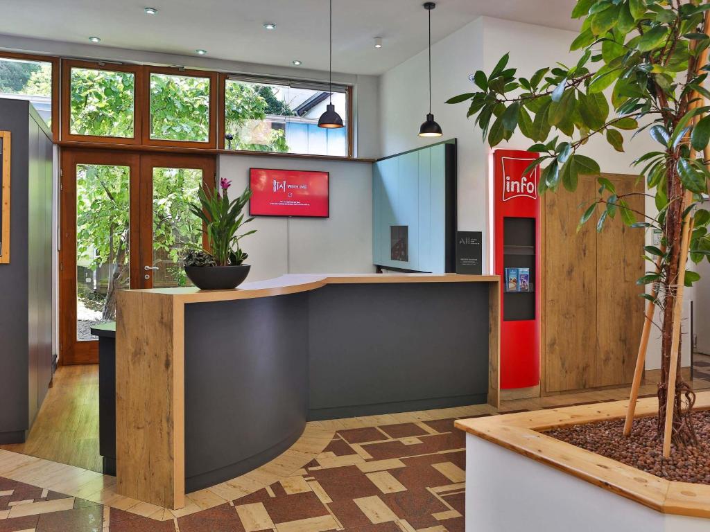 ibis Berlin City Süd - Resim 9