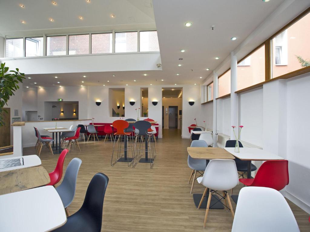 ibis Berlin City Süd - Resim 21