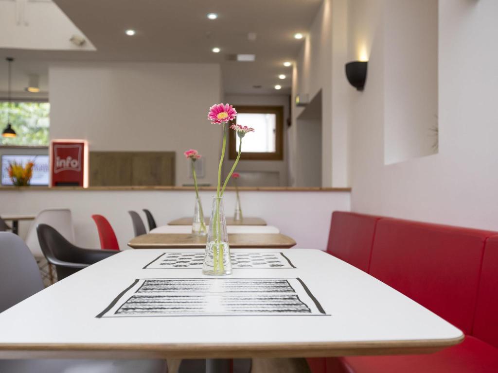 ibis Berlin City Süd - Resim 24