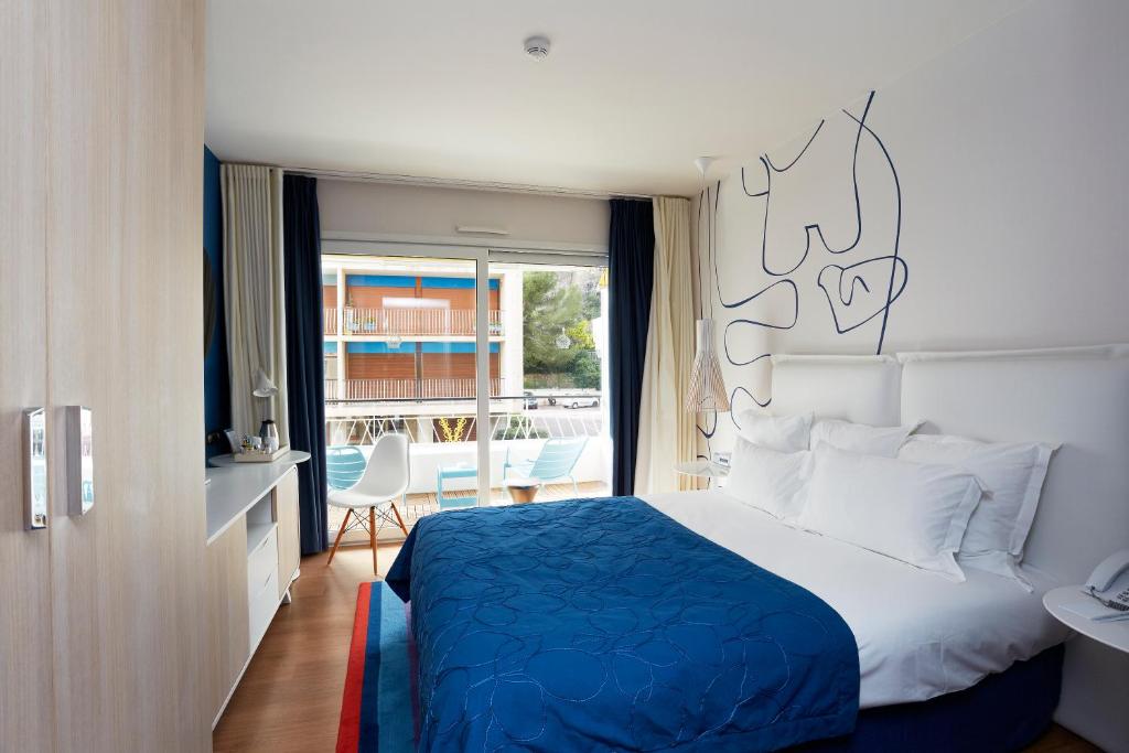 Hotel Victoria - Klassieke Tweepersoonskamer Met Balkon