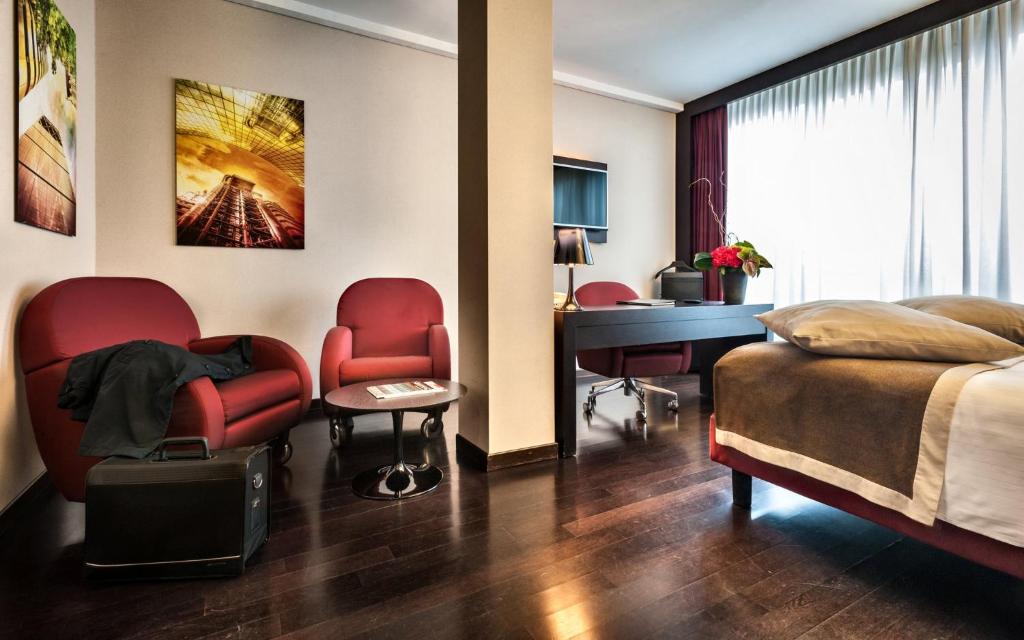 Crowne Plaza Milan City by IHG - Resim 42