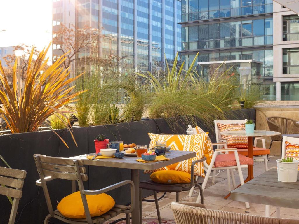 ibis Marseille Centre Euromed - Resim 10