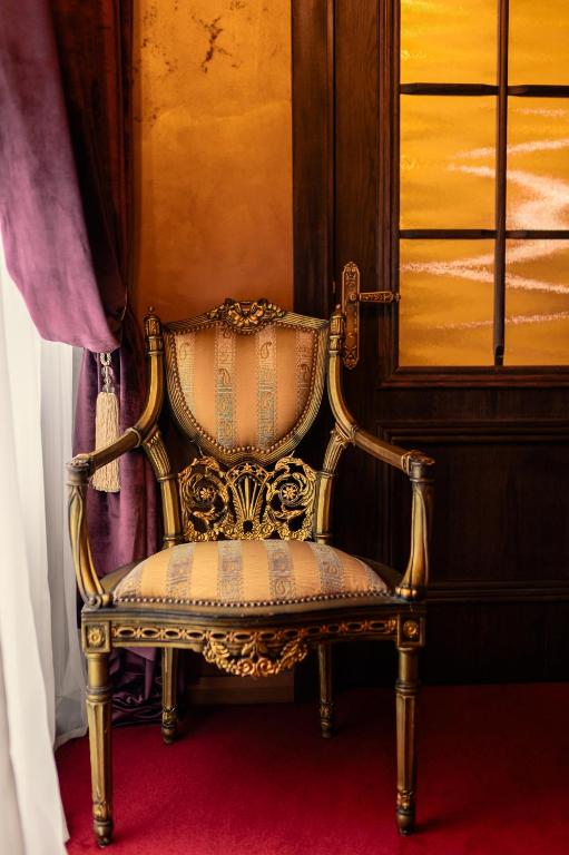 Belle Epoque Boutique (Adult Only) - Resim 26