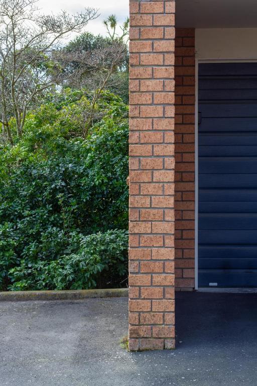 3 Bedroom Home With Garage & Extra Car Park - Resim 30