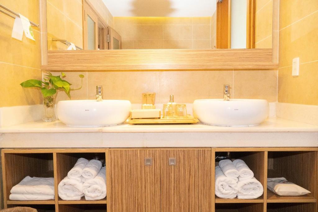 Phòng Terra 2 Phòng Ngủ Nhìn Ra Vườn