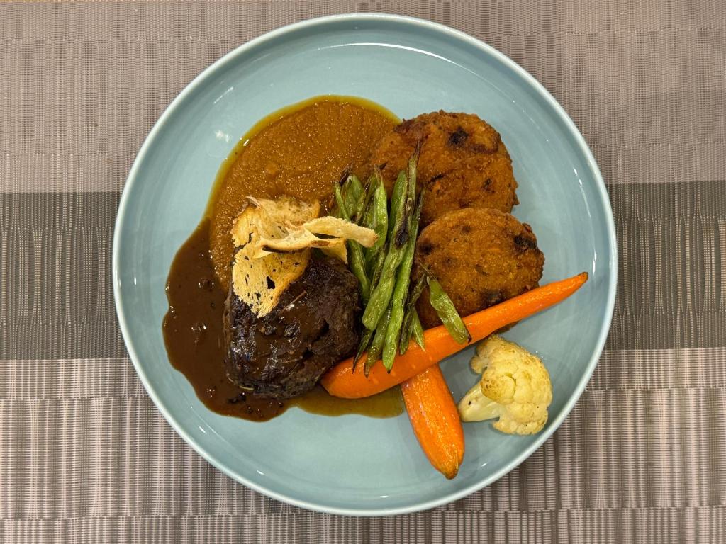 Jídlo v hotelu nebo okolí