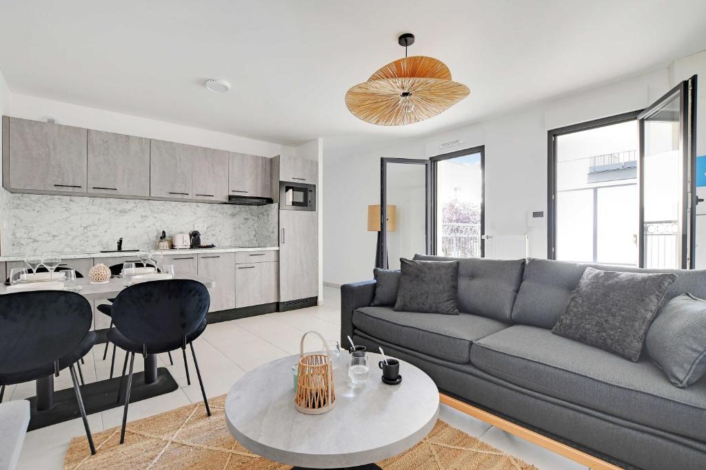 Η κουζίνα ή μικρή κουζίνα στο Modern Appt - 1BDR-2P - Near Paris & La Defense