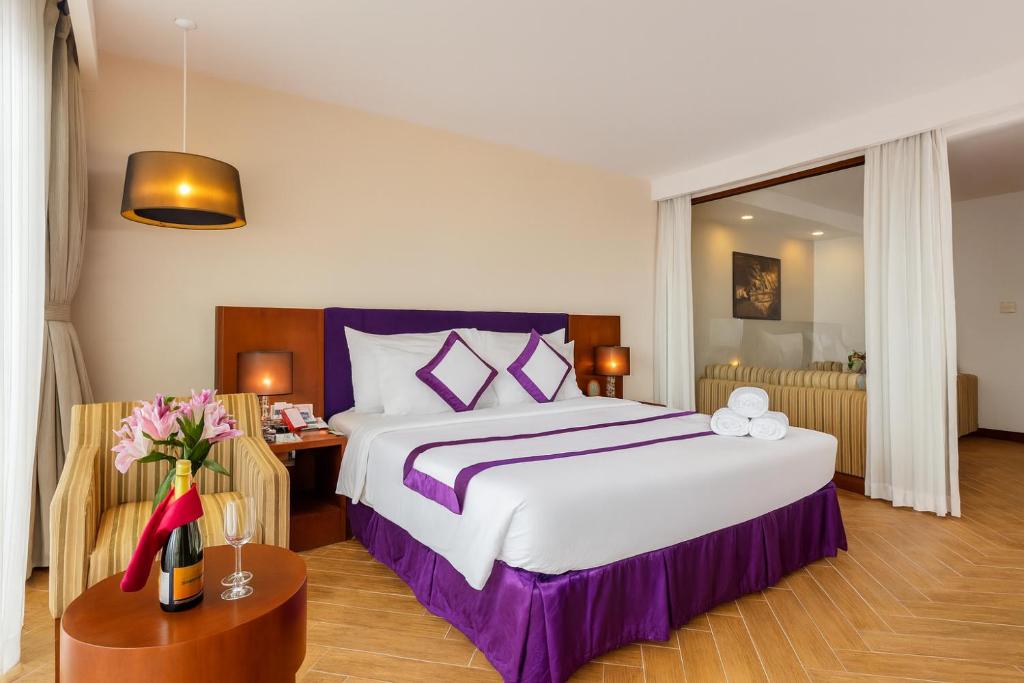 Suite Có Giường Cỡ King Nhìn Ra Biển