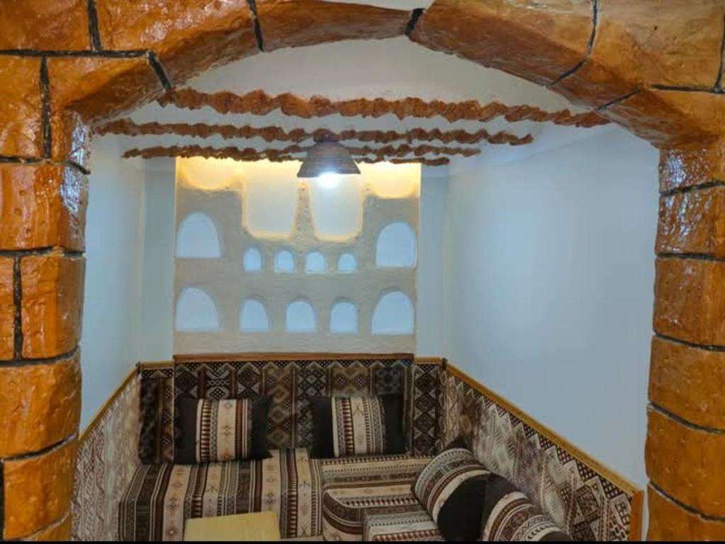Χώρος καθιστικού στο Aghlan