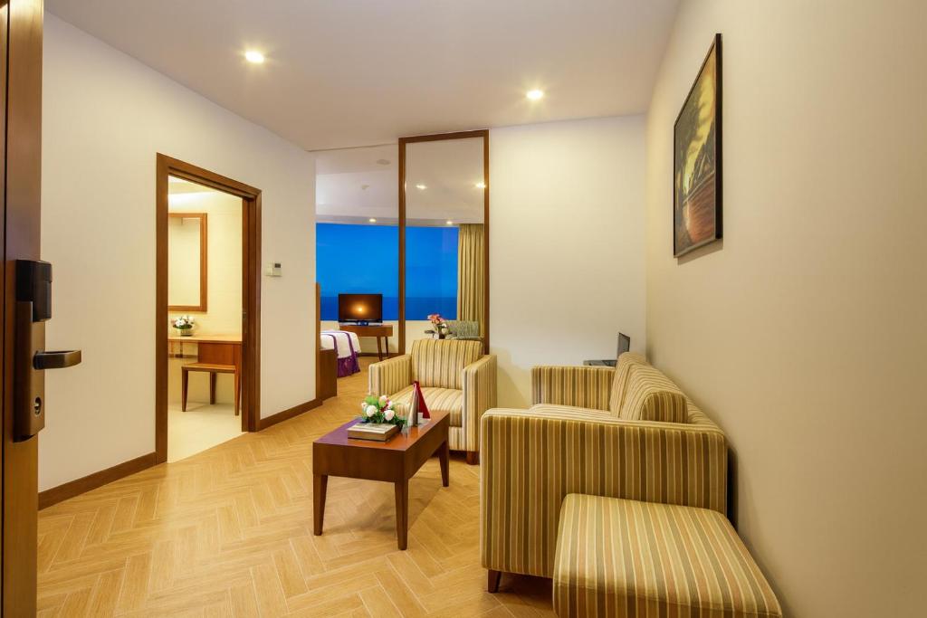 Suite Senior Có Giường Cỡ King Nhìn Ra Biển