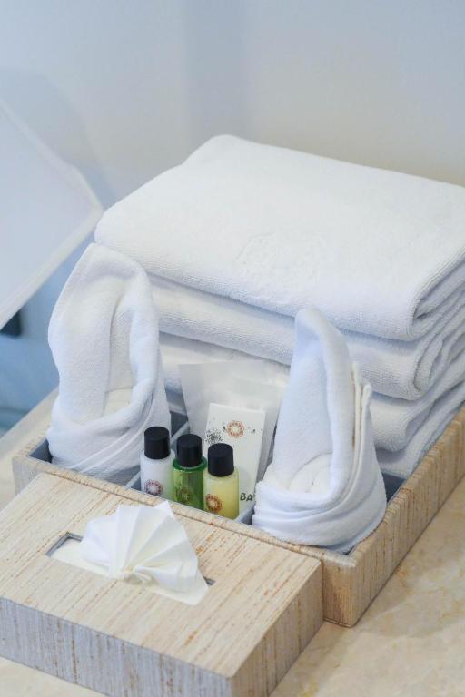 O'nya Phuket Hotel - 5