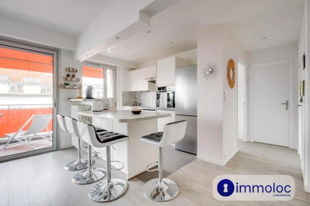 Air-conditioned apartment in the Libération district