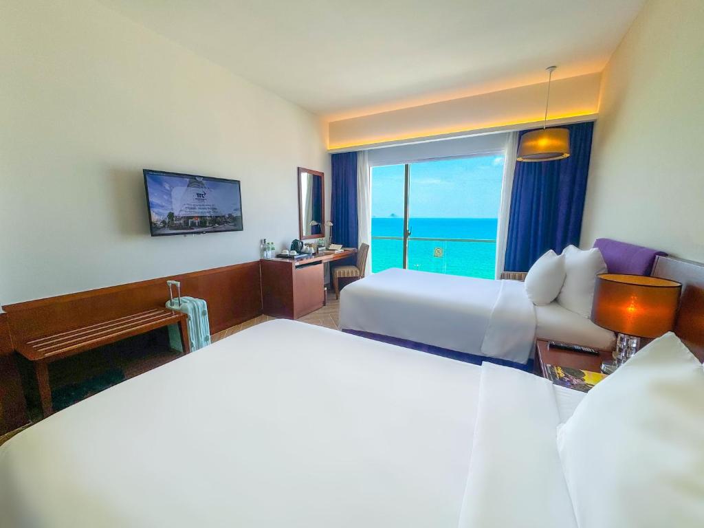 Phòng Junior Deluxe 2 Giường Đơn Nhìn Ra Biển