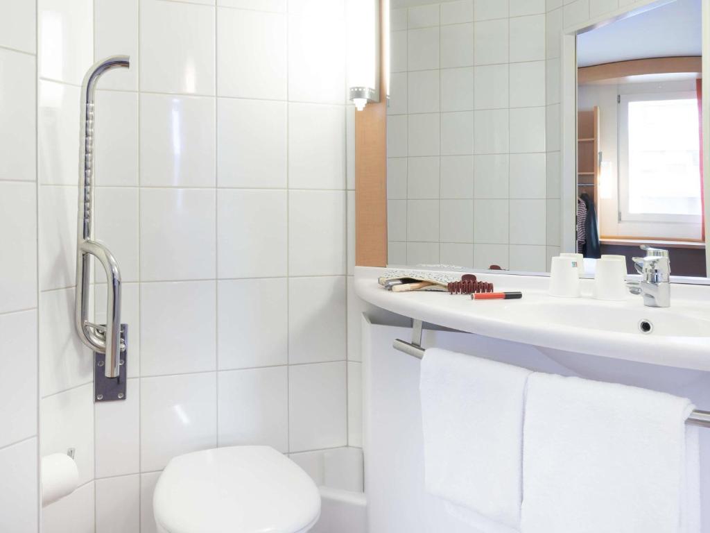 ibis Basel Bahnhof - Resim 25