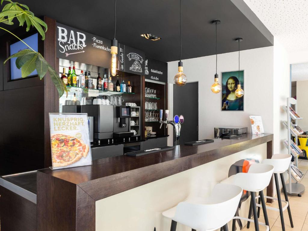 ibis Basel Bahnhof - Resim 44