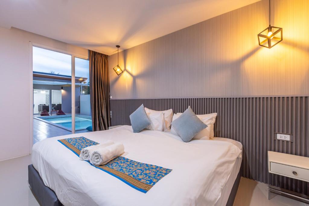 Andaman Sea Best Pool Access and Villas - Resim 28