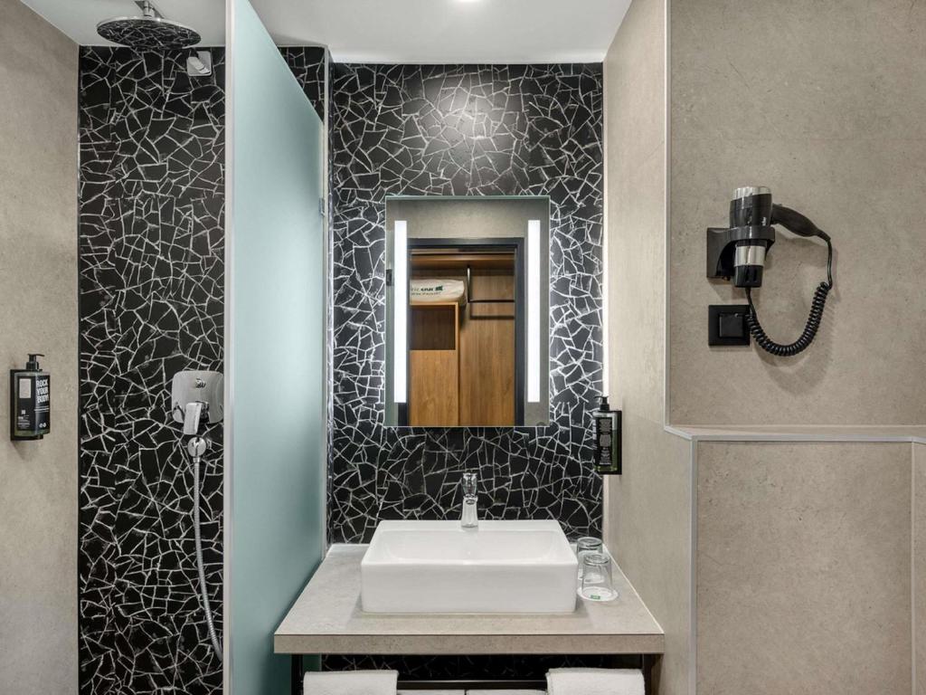 Ibis Budapest Heroes Square - Resim 2