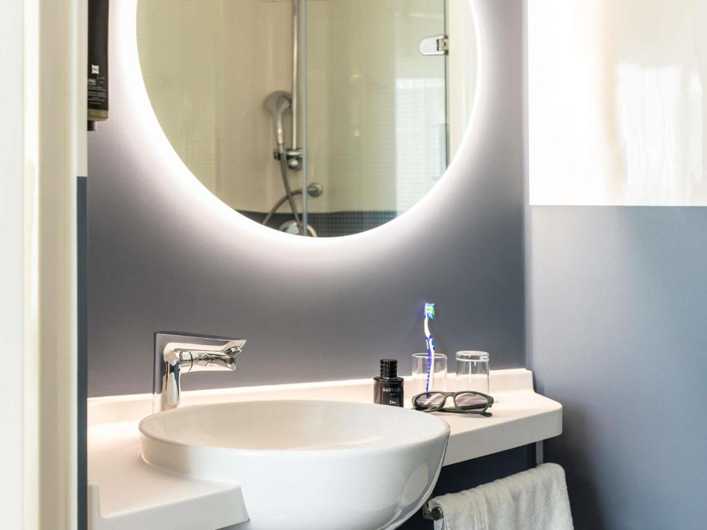 ibis Bristol Temple Meads - Resim 3