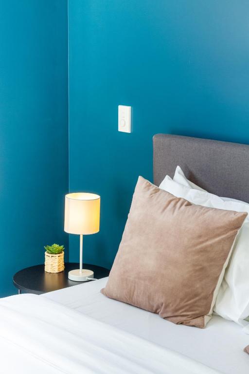 Chic Riccarton Stay with Parking, Outdoor Space - Resim 14