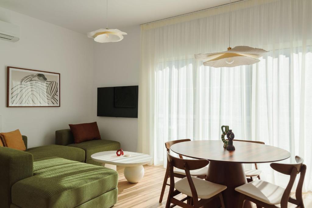Aspasias Urban Athèna Apt in Pangrati