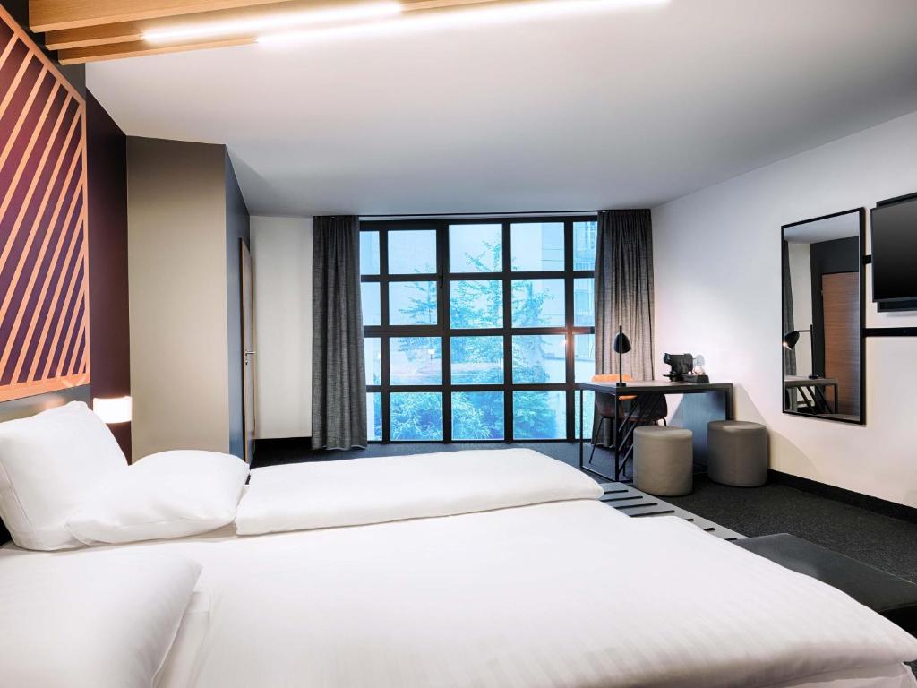 B&B Hotel München-Hbf - Resim 1