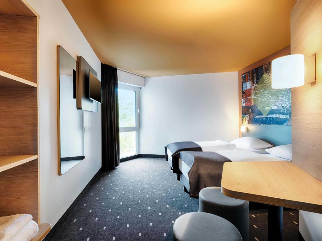 B&B Hotel München-Hbf - Resim 21