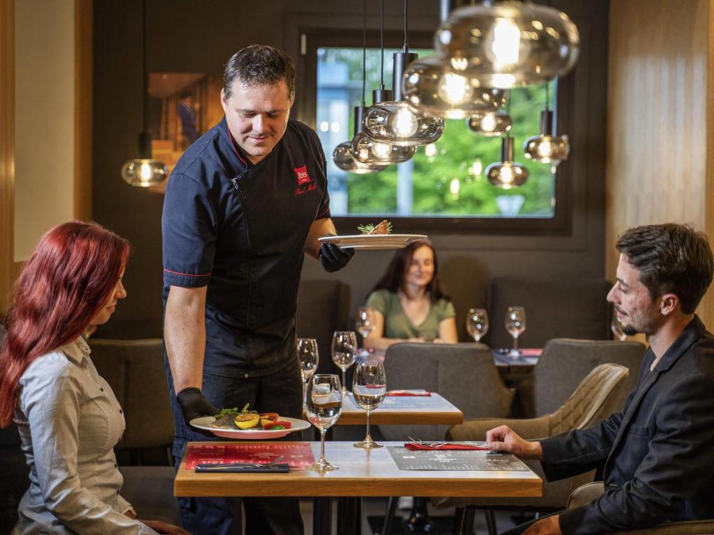 Ibis Hotel Plzen - Resim 27