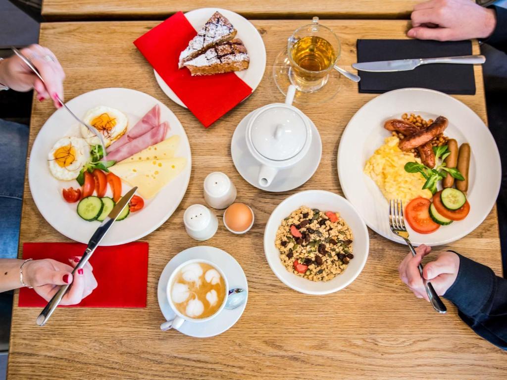 Ibis Hotel Plzen - Resim 25