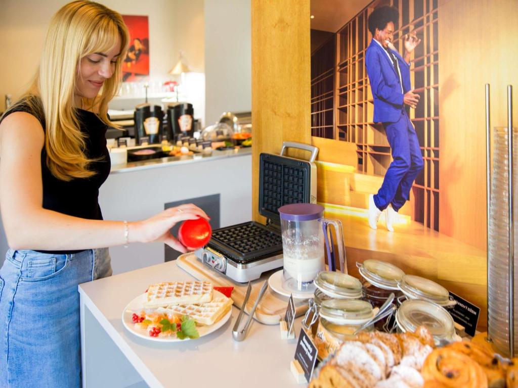 Ibis Hotel Plzen - Resim 31