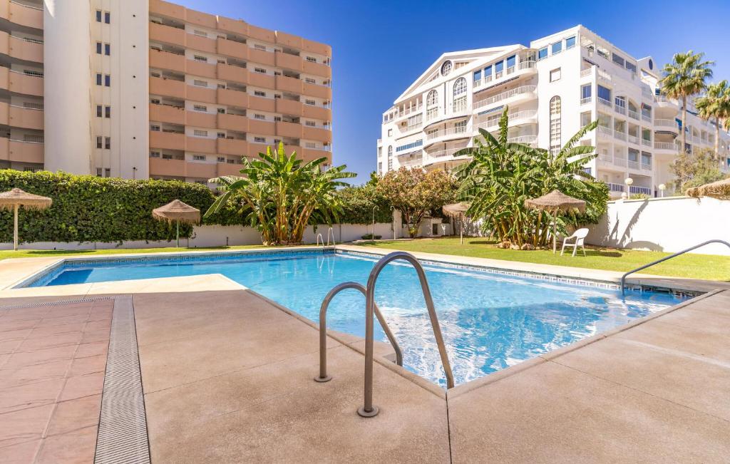 Πισίνα στο ή κοντά στο Amazing Apartment In Fuengirola With Wifi