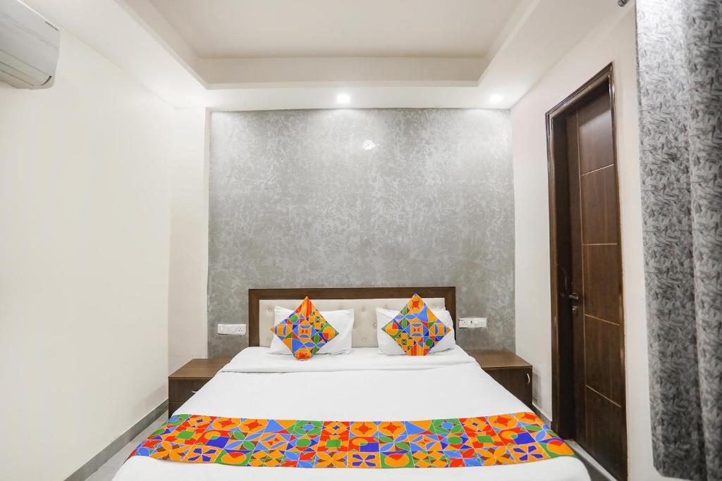 FabHotel Signature Inn I - Habitación De Lujo