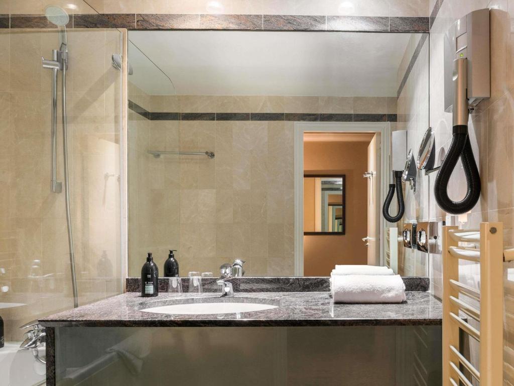 Aparthotel Adagio Paris Haussmann Champs Elysées - Resim 25