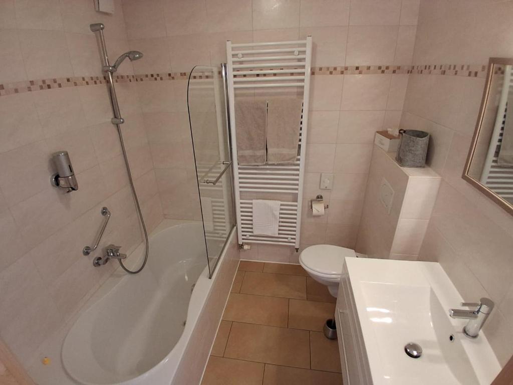 Landhotel Fernsicht - 2