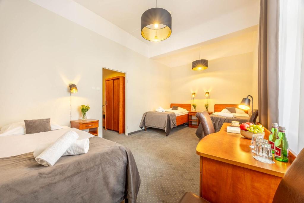 
Standard Triple Room
