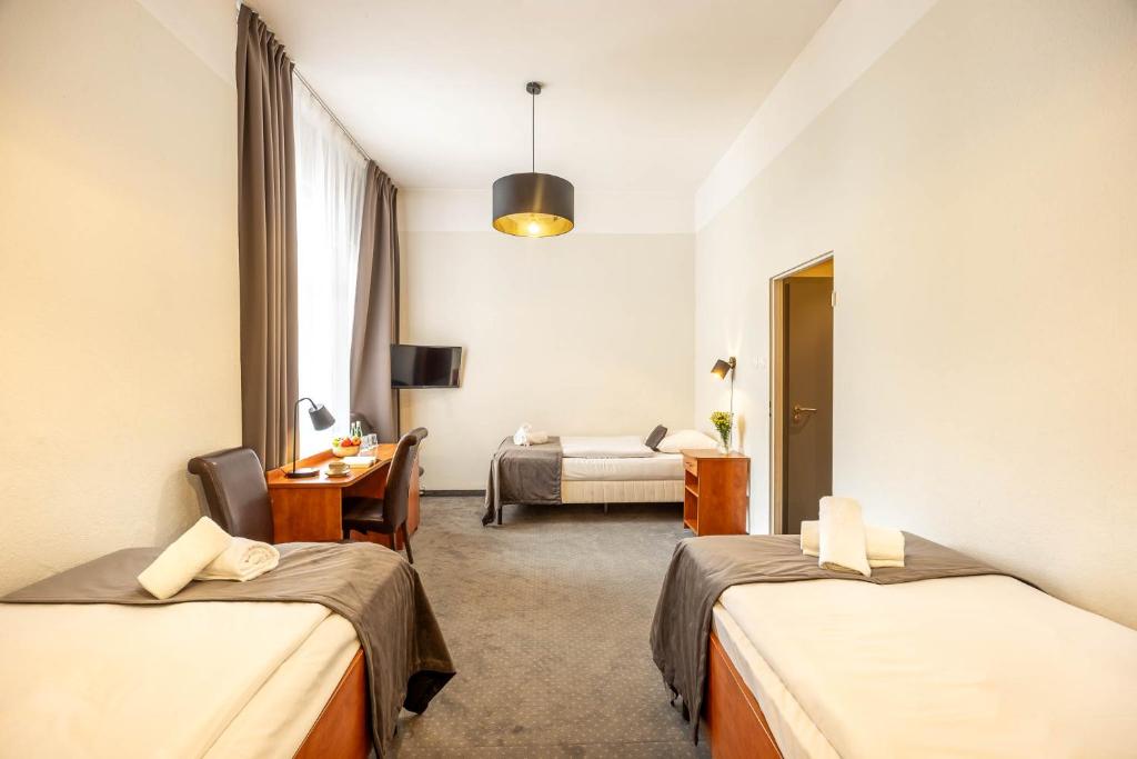 Hotel Polonia Centrum - Chambre Triple Standarde