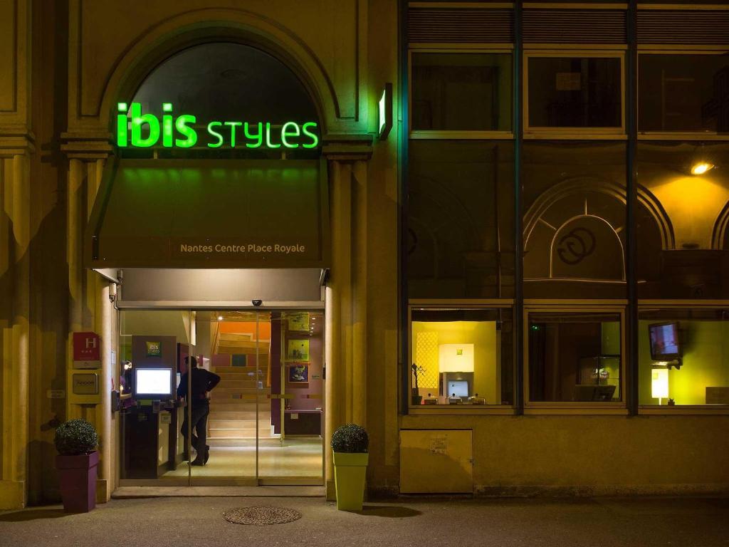 ibis Styles Nantes Centre Place Royale - Resim 10