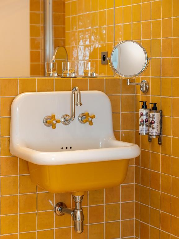 Hôtel Saint Christophe Aix en Provence Centre Ville - Resim 15