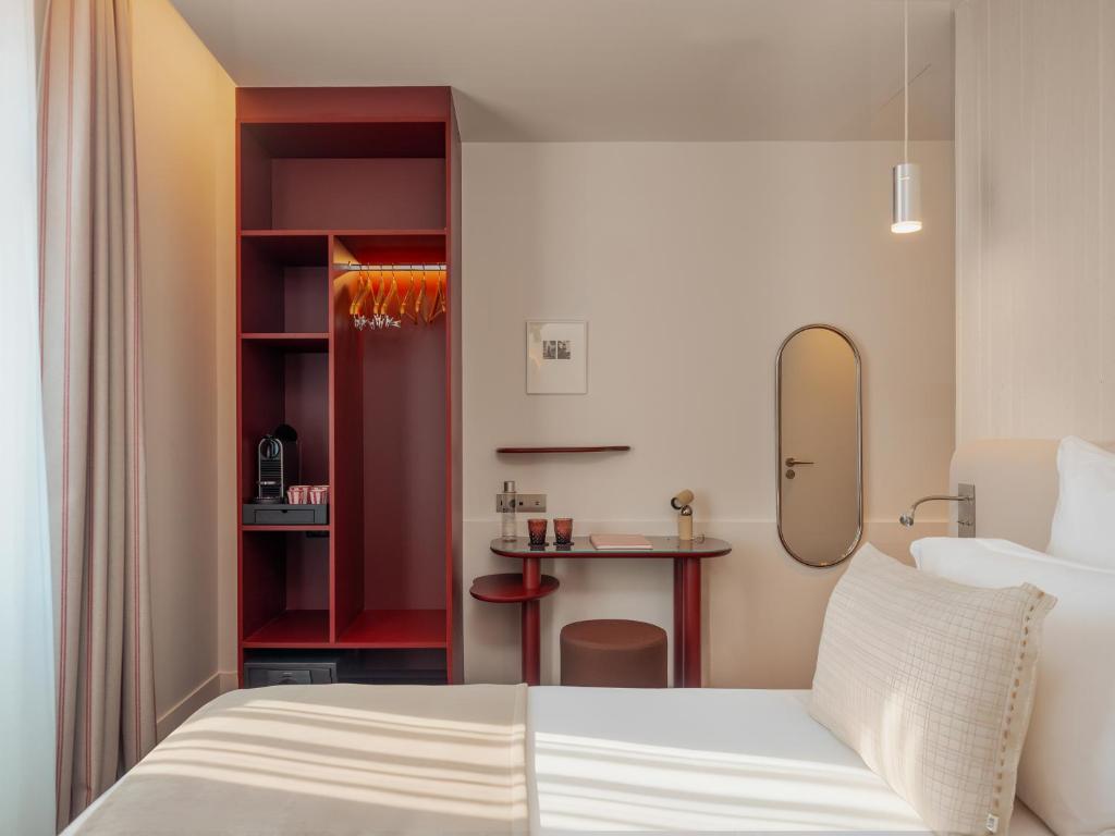 
Standard Double or Twin Room
