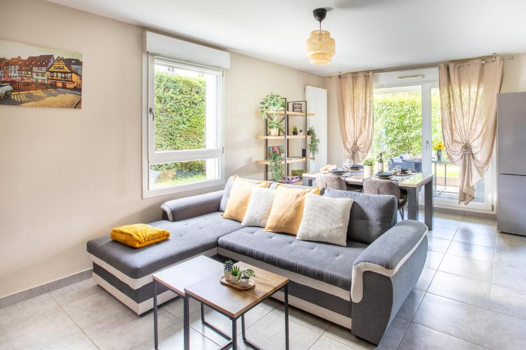L'Adresse Colmarienne, Escapade en Famille, Terrasse, Garage Privé, Point de départ idéal en toutes saisons, Centre historique Colmar à 10 min à pied, Marchés de Noël, Route des vins d'Alsace, Appartement calme et élégant, Arrivée autonome, Garage à vélos – photo 12