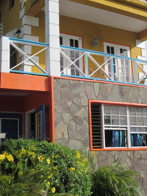Balkón nebo terasa v ubytování Buttercup Cottage Apartments