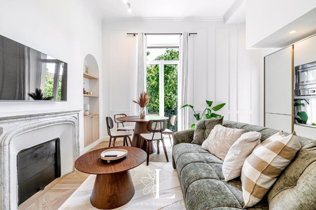 Les Lucioles 5- Luxury 2-Bedroom Apartment