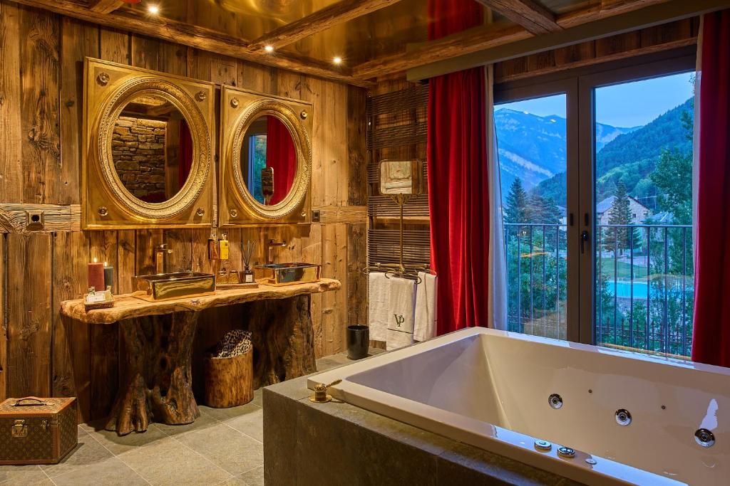 Hotel Valle de Pineta - Las Suites