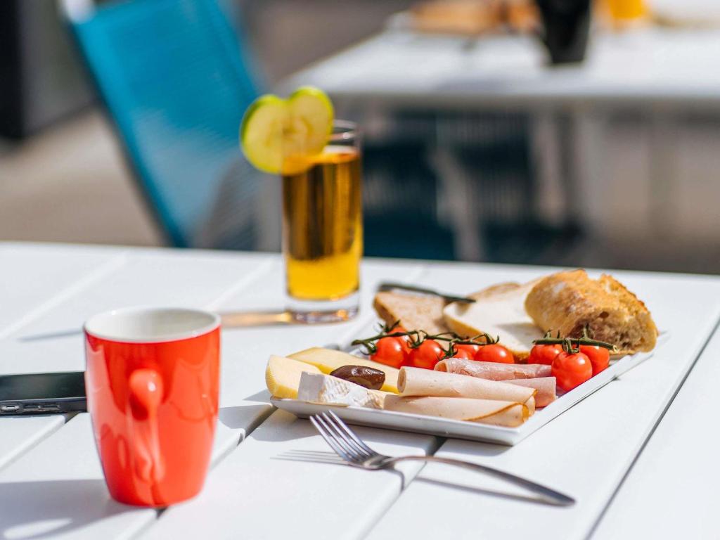 ibis Styles Nice Aéroport Arenas - Resim 35