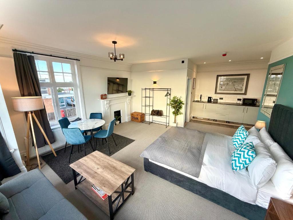 The Bay Apart-Hotel 5