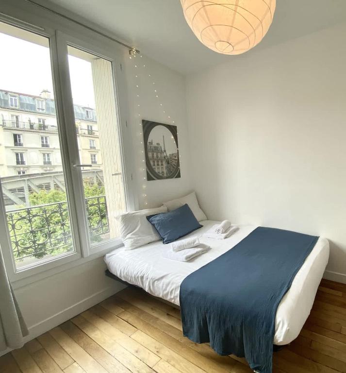 324 Suite Hallyday Cosy Apartment Paris Center