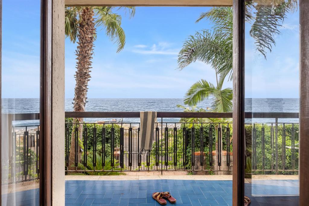 Μπαλκόνι ή βεράντα στο PRAIOLA BEACH HOUSE