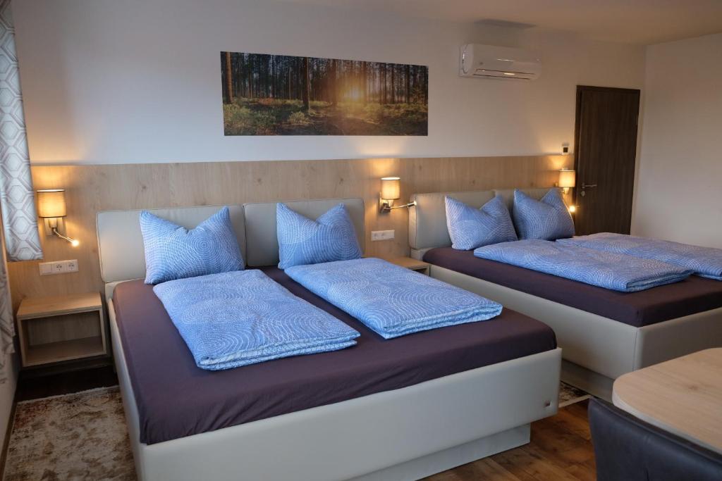 Rana's B&B - Bed&Breakfast - Quadruple Room With Balcony