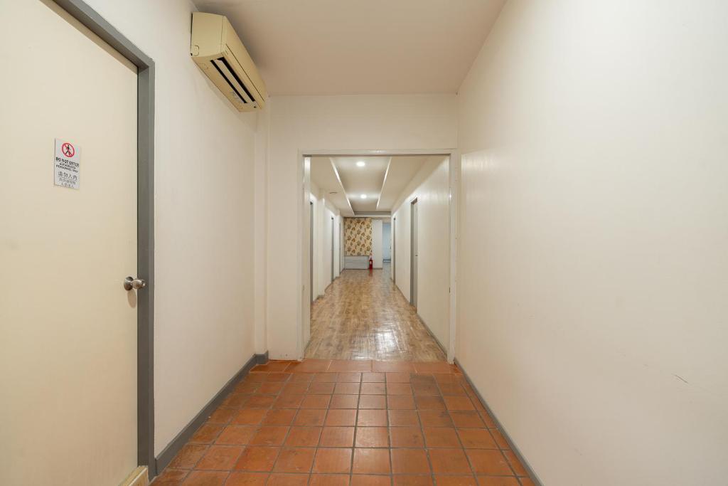 Ratchadamnoen Residence - Resim 15